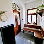 Tobias Old Town With 1 Free Offsite Parking *