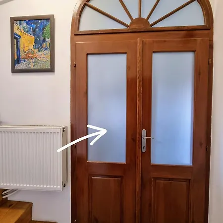 Tobias Old Town With 1 Free Offsite Parking *