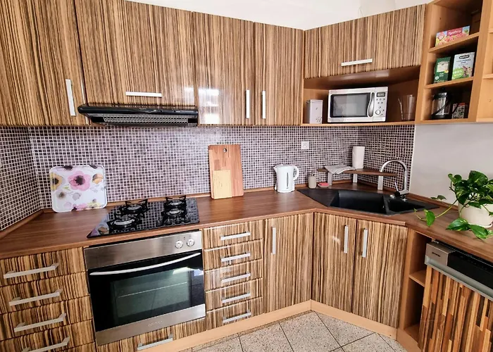 Tobias Old Town With 1 Free Offsite Parking Apartament Koszyce
